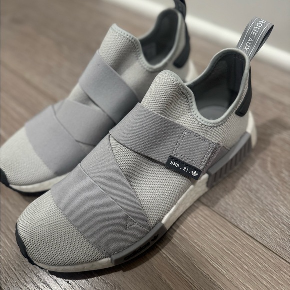 Adidas Women's NMD R1 Slip On Shoes, Grey, Size 9.5 - Picture 2 of 6